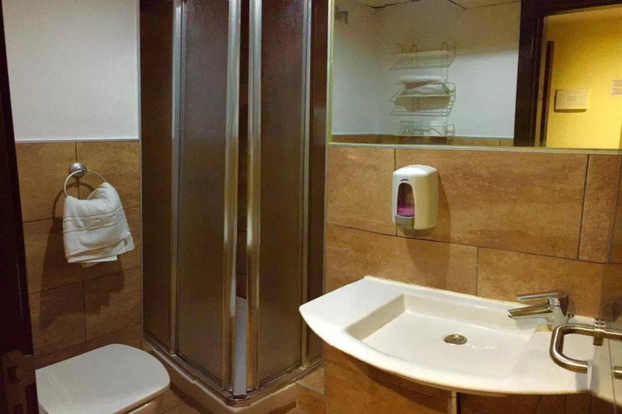 אלקאלה דה הנארס Hotel Complutense מראה חיצוני תמונה