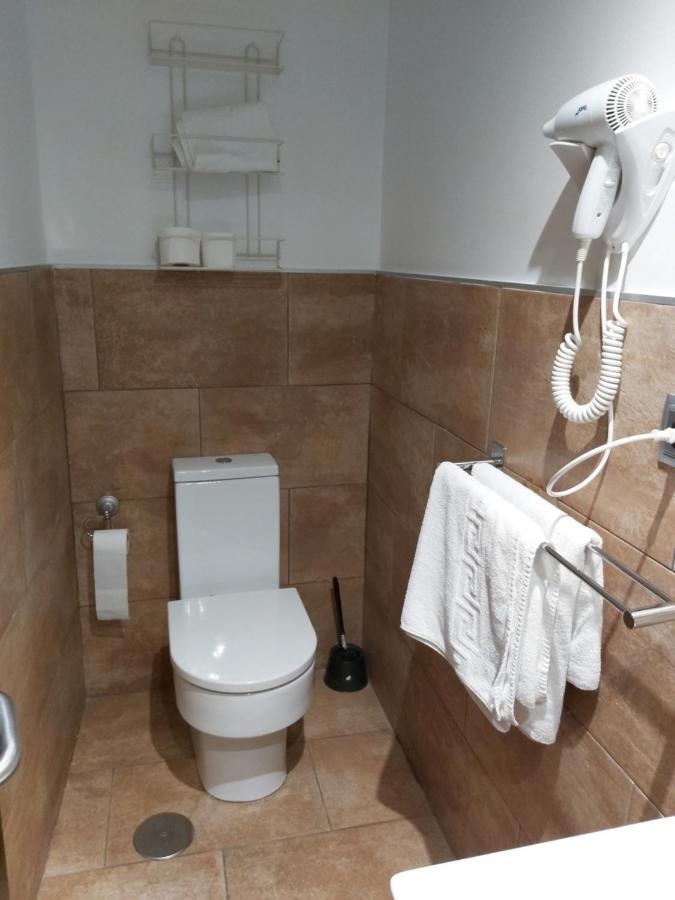 אלקאלה דה הנארס Hotel Complutense מראה חיצוני תמונה