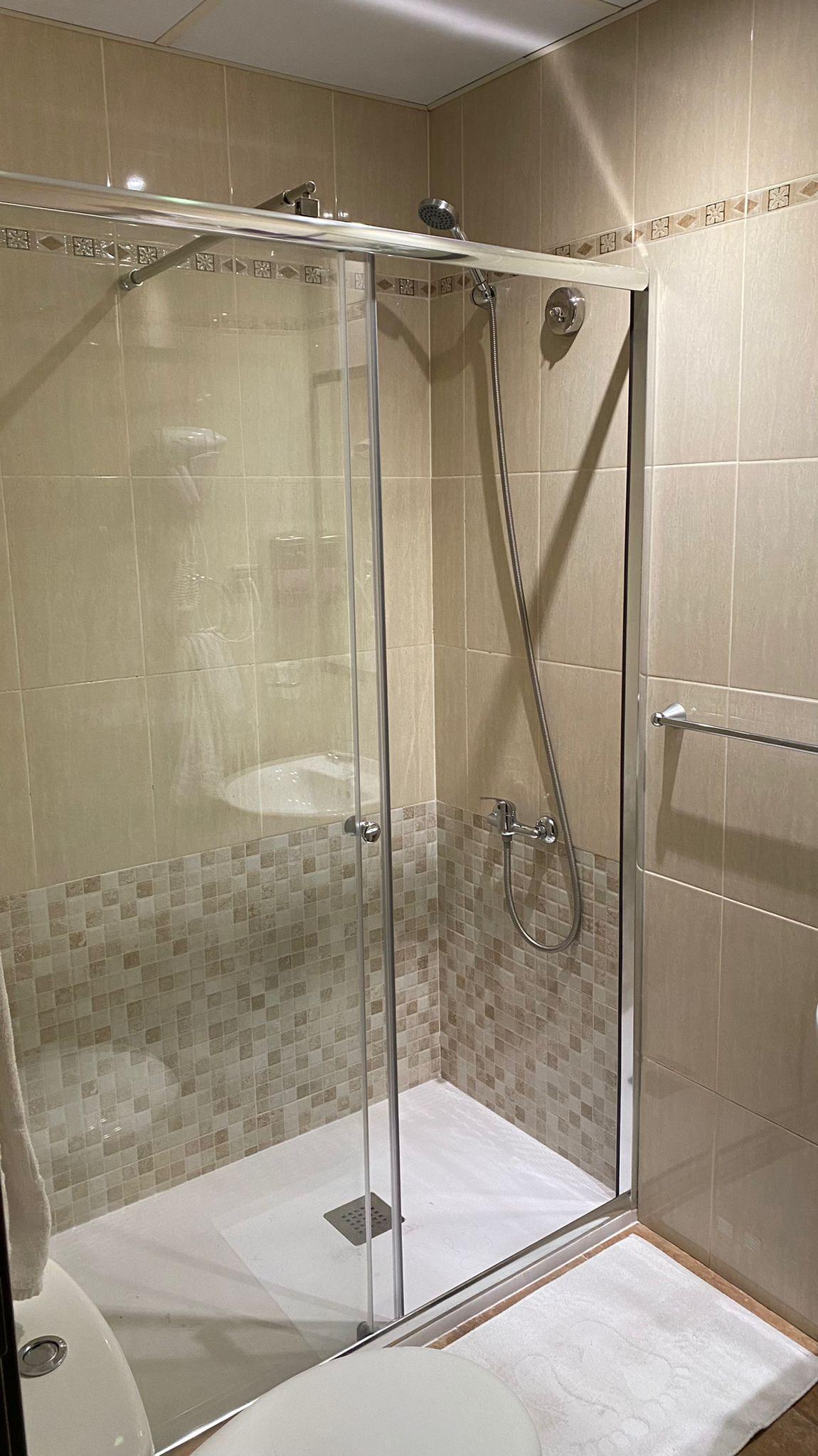 אלקאלה דה הנארס Hotel Complutense מראה חיצוני תמונה