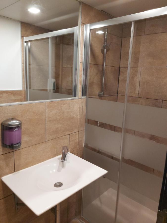 אלקאלה דה הנארס Hotel Complutense מראה חיצוני תמונה